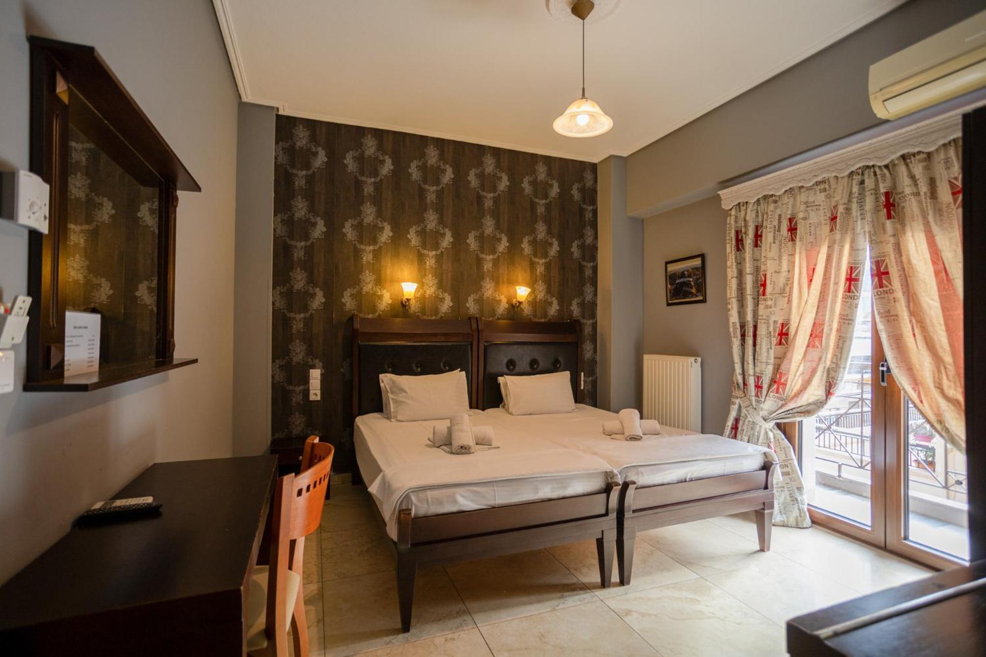 Toti Boutique Rooms Калампака Экстерьер фото