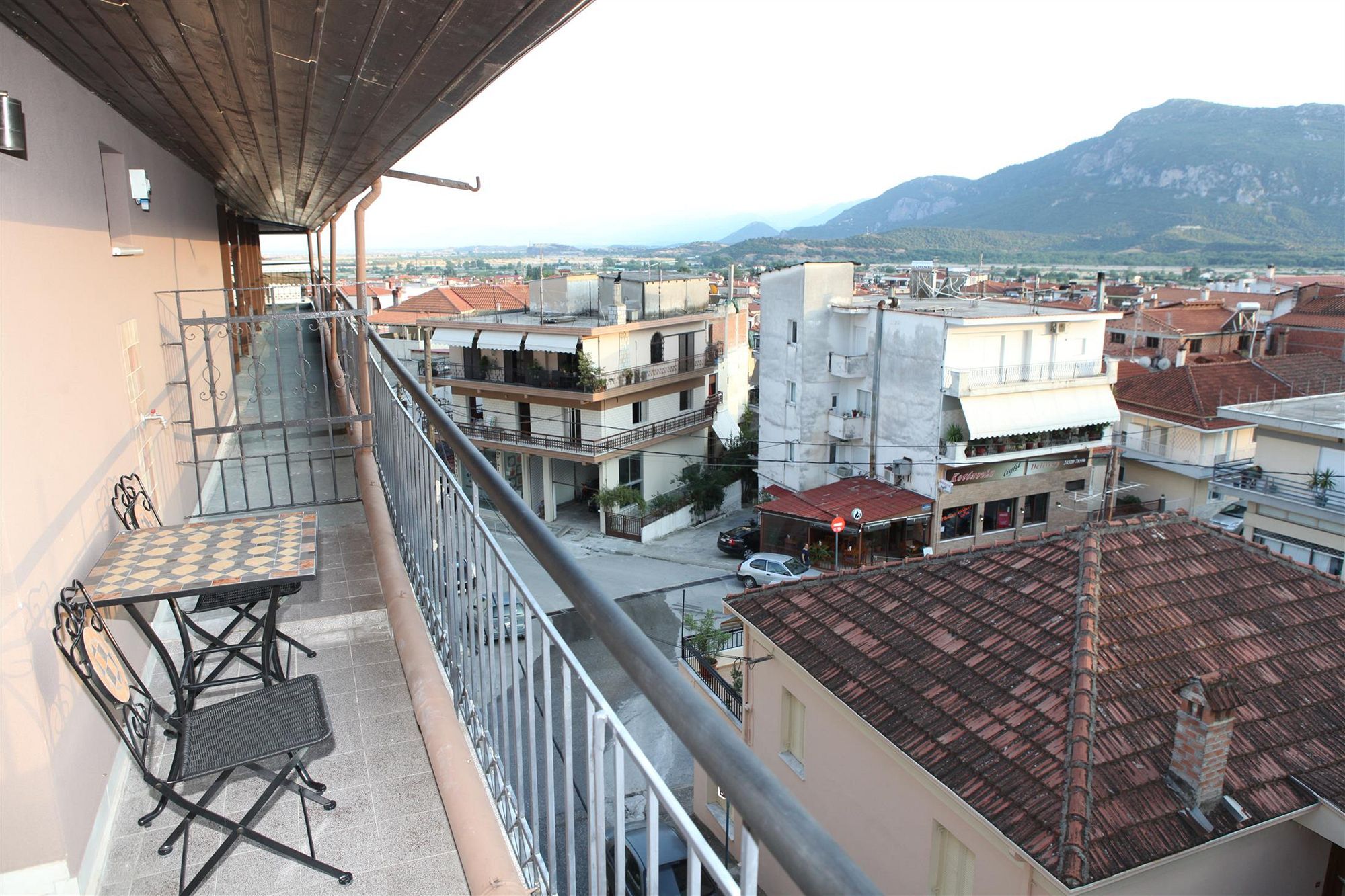 Toti Boutique Rooms Калампака Экстерьер фото